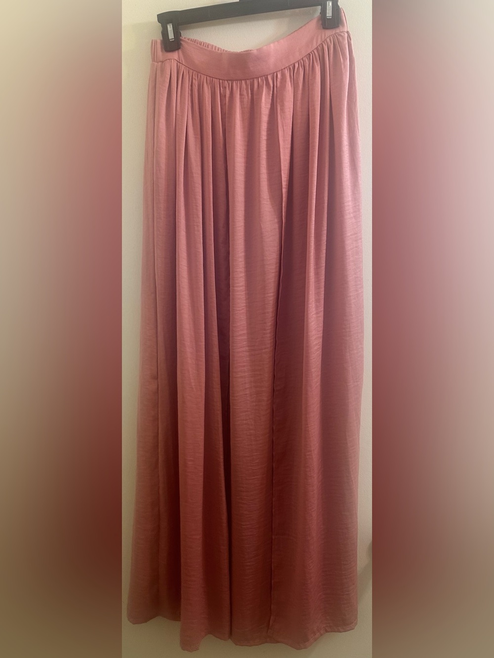 Forever 21 Mauve Pink Maxi Skirt - Flowing Pleated Design
